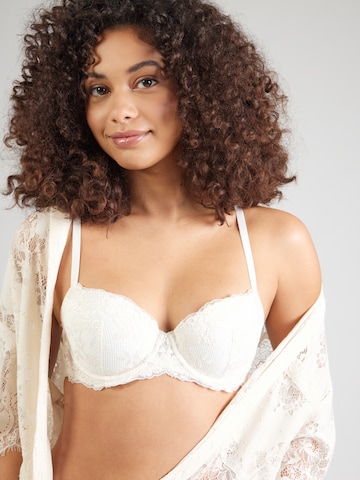 Push-up Soutien-gorge 'Emma' Lindex en blanc : devant