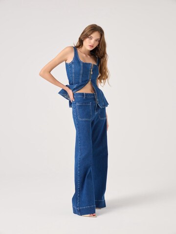 HOLLY LOLLY Flared Jeans in Blauw