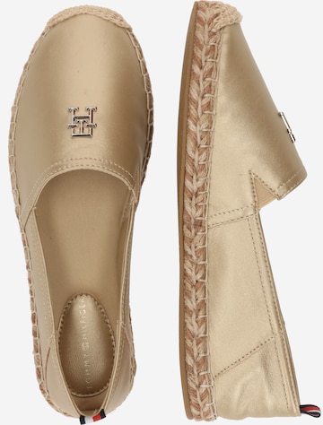 TOMMY HILFIGER Espadrillo värissä kulta