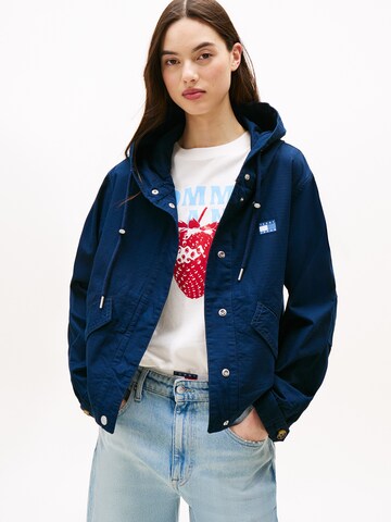 Tommy Jeans Φθινοπωρινό και ανοιξιάτικο μπουφάν σε μπλε: μπροστά