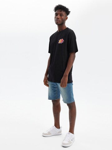 hydroponic - Camiseta 'Hydroponic x Naruto Group Graphic T-Shirt' en negro