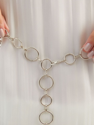 Haut Hiccup en blanc