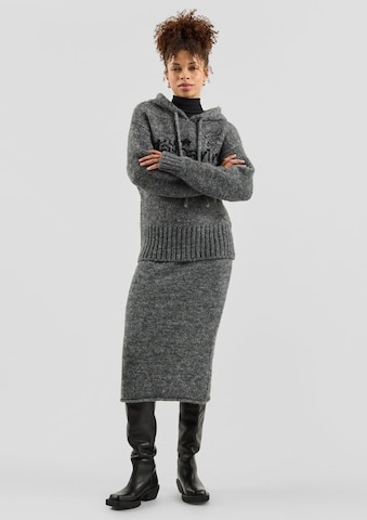 Pull-over QS en gris