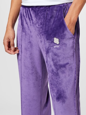 Regular Pantalon GCDS en violet