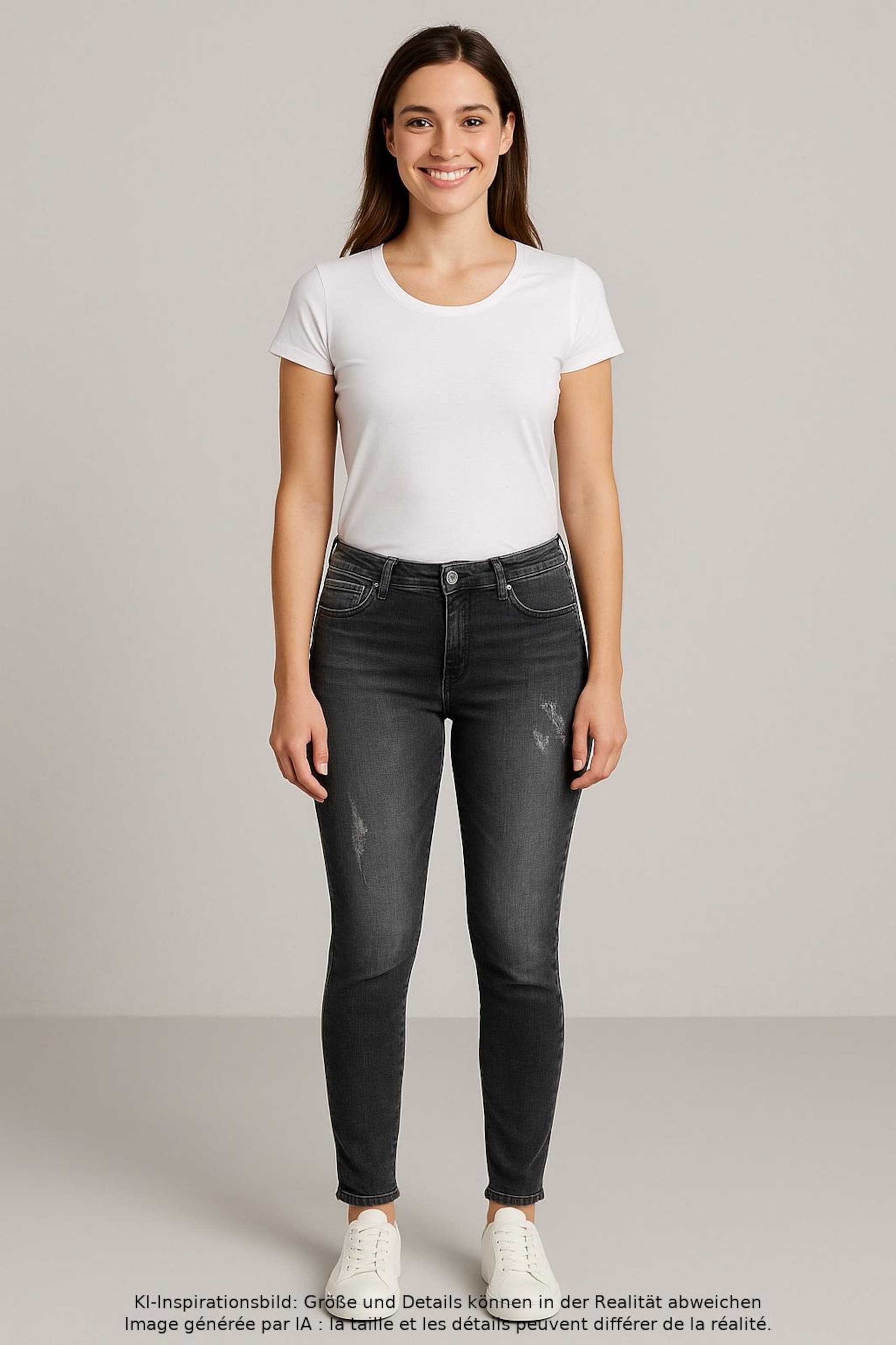 RINASCIMENTO Jeans in 25-26 in Blue: front