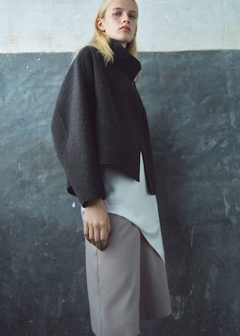 MANGO Jacke in Grau