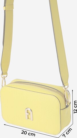 FURLA - Bolso de hombro 'PRIMULA' en amarillo
