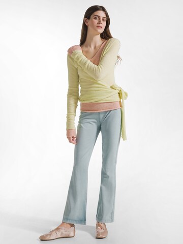 Pullover di DEHA in giallo