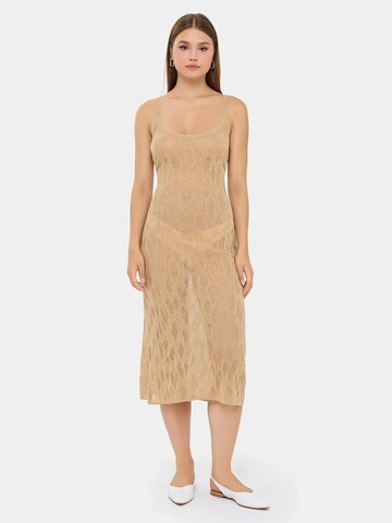 Hiccup Gebreide jurk in Beige: voorkant