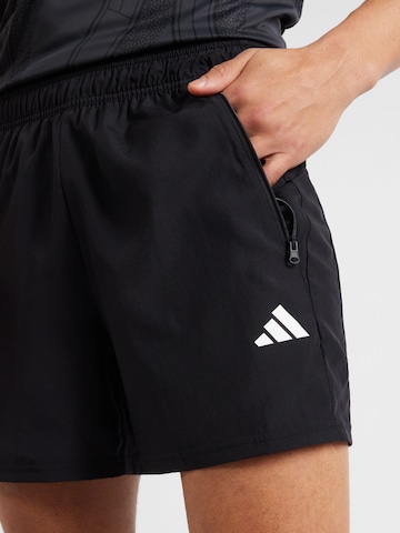 ADIDAS PERFORMANCE Štandardný strih Športové nohavice 'Train Essentials' - Čierna