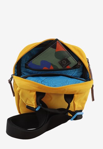Discovery Shoulder Bag in Yellow