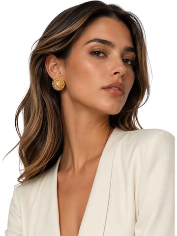 RteRme Earrings in Gold