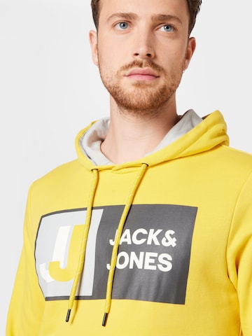 JACK & JONES كنزة رياضية 'LOGAN' بلون أصفر