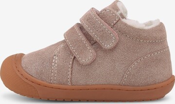 LURCHI First-Step Shoes in Pink: front