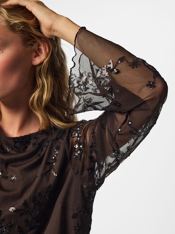PIECES Shirts 'PCEVITA' i brun