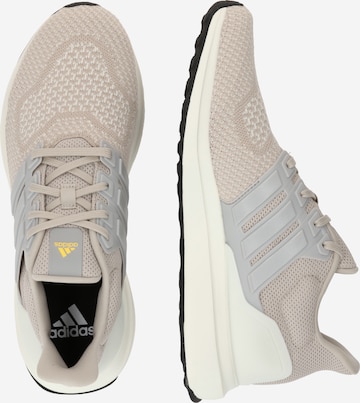 Sneaker bassa 'UBOUNCE DNA' di ADIDAS SPORTSWEAR in bianco