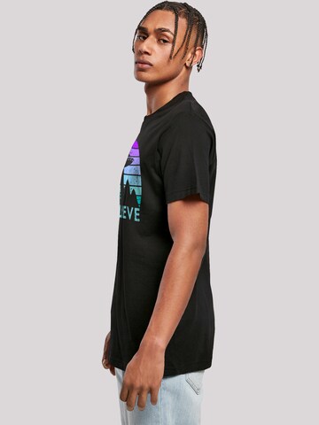 T-Shirt 'I Believe UFO Alien Raumschiff Retro' F4NT4STIC en noir