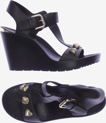 CAFÈNOIR Sandals & High-Heeled Sandals in 40 in Black: front