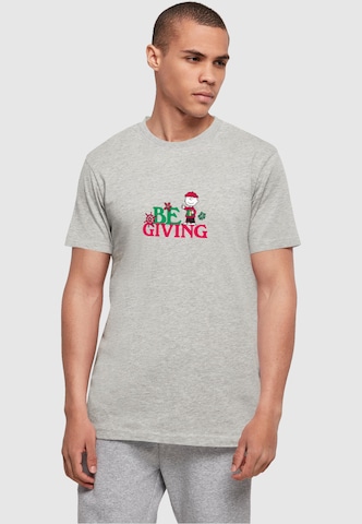 Merchcode Shirt 'Peanuts Be Giving' in Grijs: voorkant