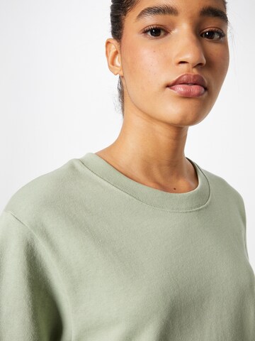 GAP Sweatshirt in Green