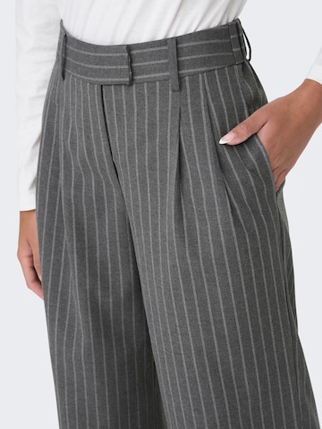 ONLY Loose fit Pants 'Dita' in Grey