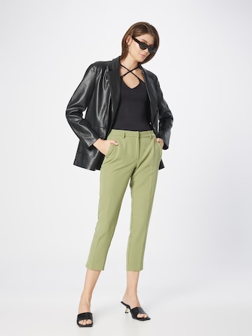 Regular Pantalon à plis 'Grazer' Dorothy Perkins en vert