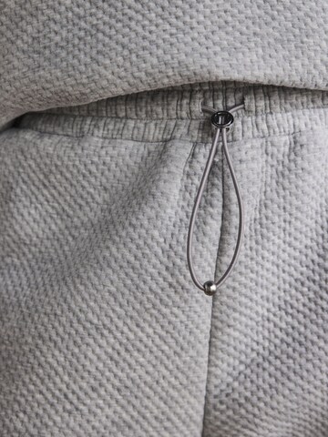 Next Tapered Broek in Grijs
