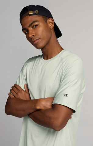 Champion T-Shirt in Grün