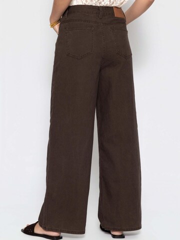 SASSYCLASSY Loosefit Hose‌‌‌ in Braun