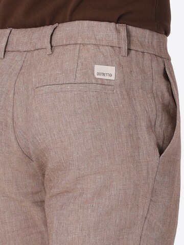 Loosefit Pantaloni con piega frontale 'T. Certo' di Distretto12 in marrone