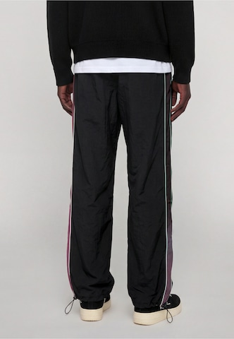 Karl Kani Baggy Trousers in Black