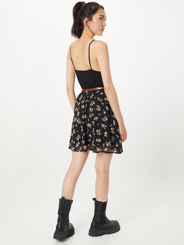 ABOUT YOU Skirt in Black