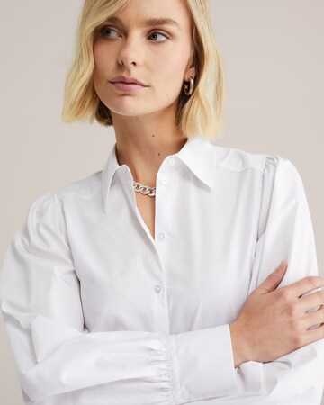 WE Fashion - Blusa en blanco