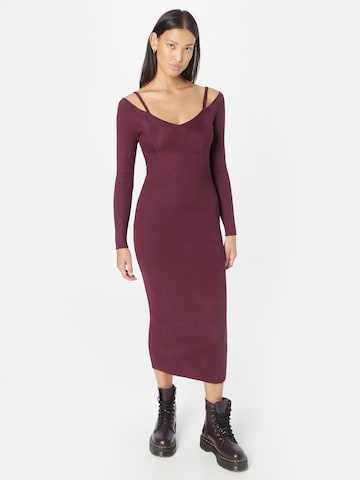 Rochie de la Abercrombie & Fitch pe roz: față