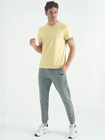 T-Shirt Tommy Life en jaune