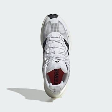 ADIDAS TERREX Polobotky 'Freehiker 3' – bílá