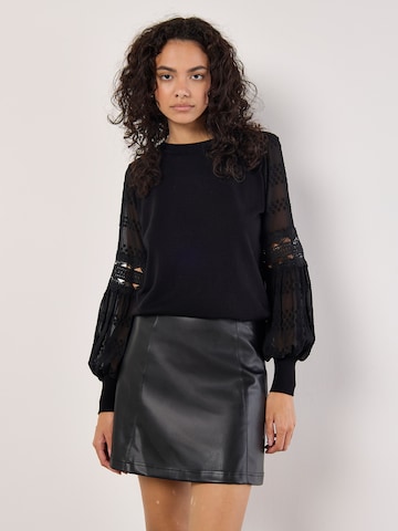 Pull-over Apricot en noir : devant