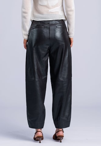 FREAKY NATION Regular Pant ' FNTia ' in Schwarz