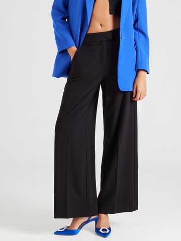 b.young Wide leg Trousers with creases 'DANTA' in Black: front