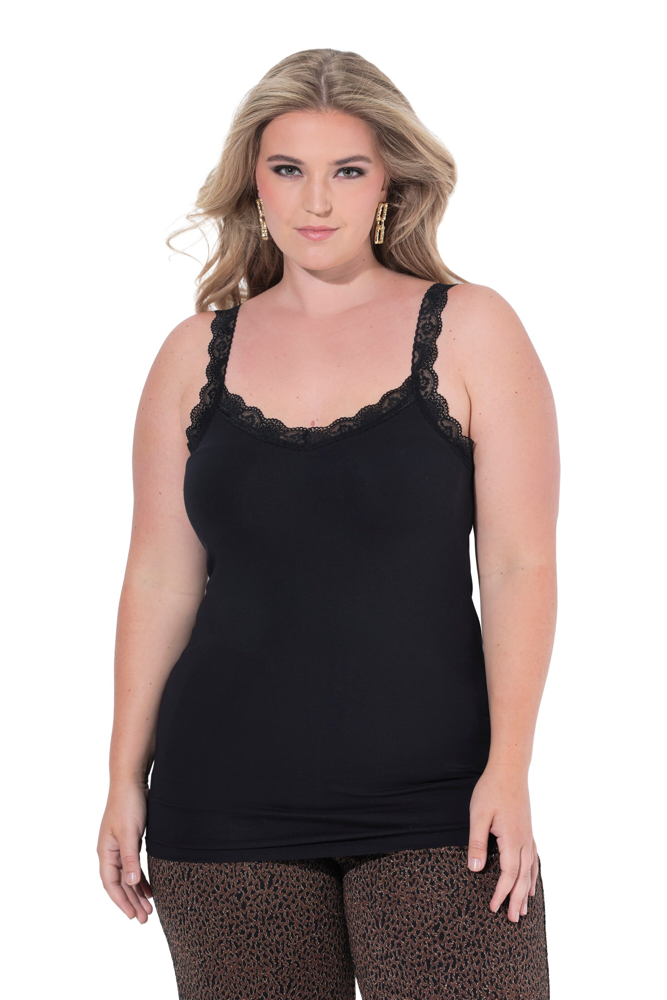 MIAMODA Knitted Top in Black: front