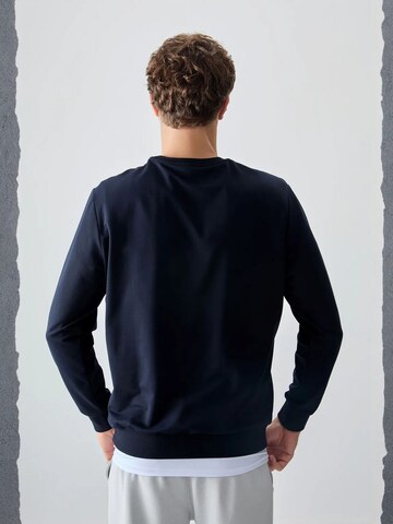 Tommy Life - Sweatshirt 'Sweatshirts' em azul