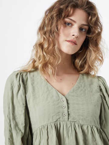 Robe-chemise 'ZERHA' Cotton On en vert