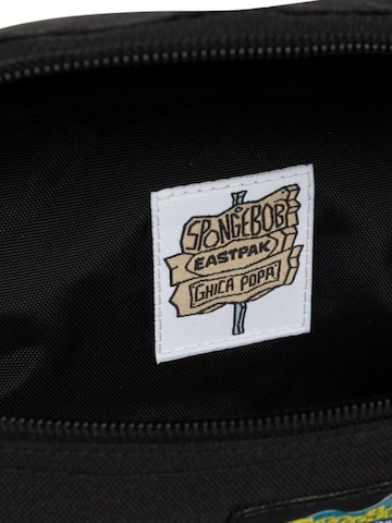 EASTPAK Torba na pasek 'SPONGEBOB' w kolorze czarny
