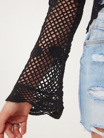 Happiness İstanbul Neulepaita värissä musta