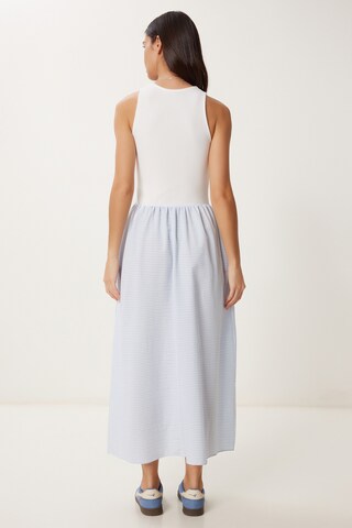 Rochie de la Happiness İstanbul pe alb