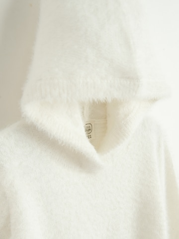 Cool Club Tröja i vit