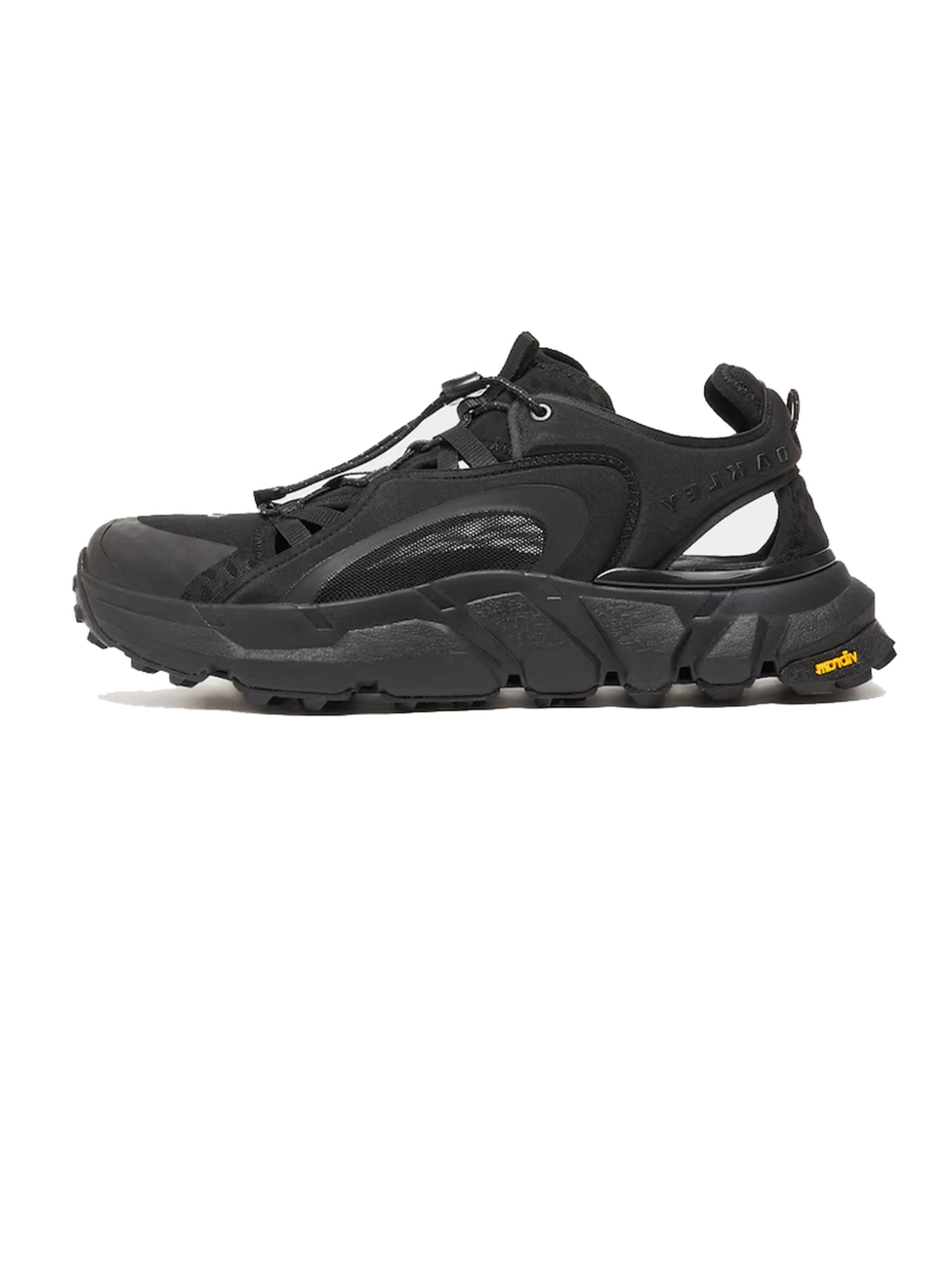 OAKLEY Sneaker low 'FOF100650 AQUATERRA HYBRID BLACKOUT' i sort: forside