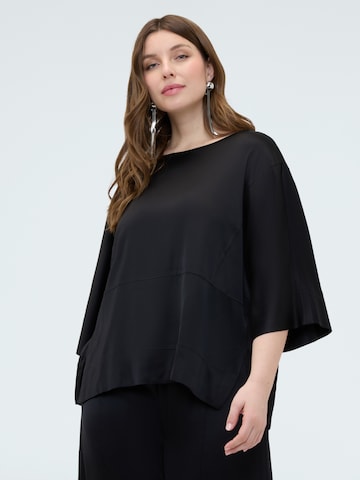 Fiorella Rubino Blouse in Zwart: voorkant