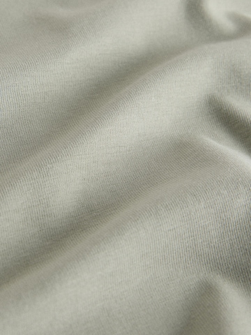 The Set Undershirt in Brown