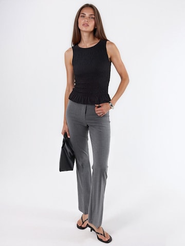 Busem - Blusa em preto